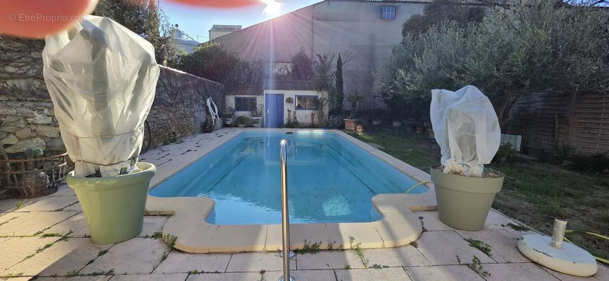 Maison à MOUSSAN