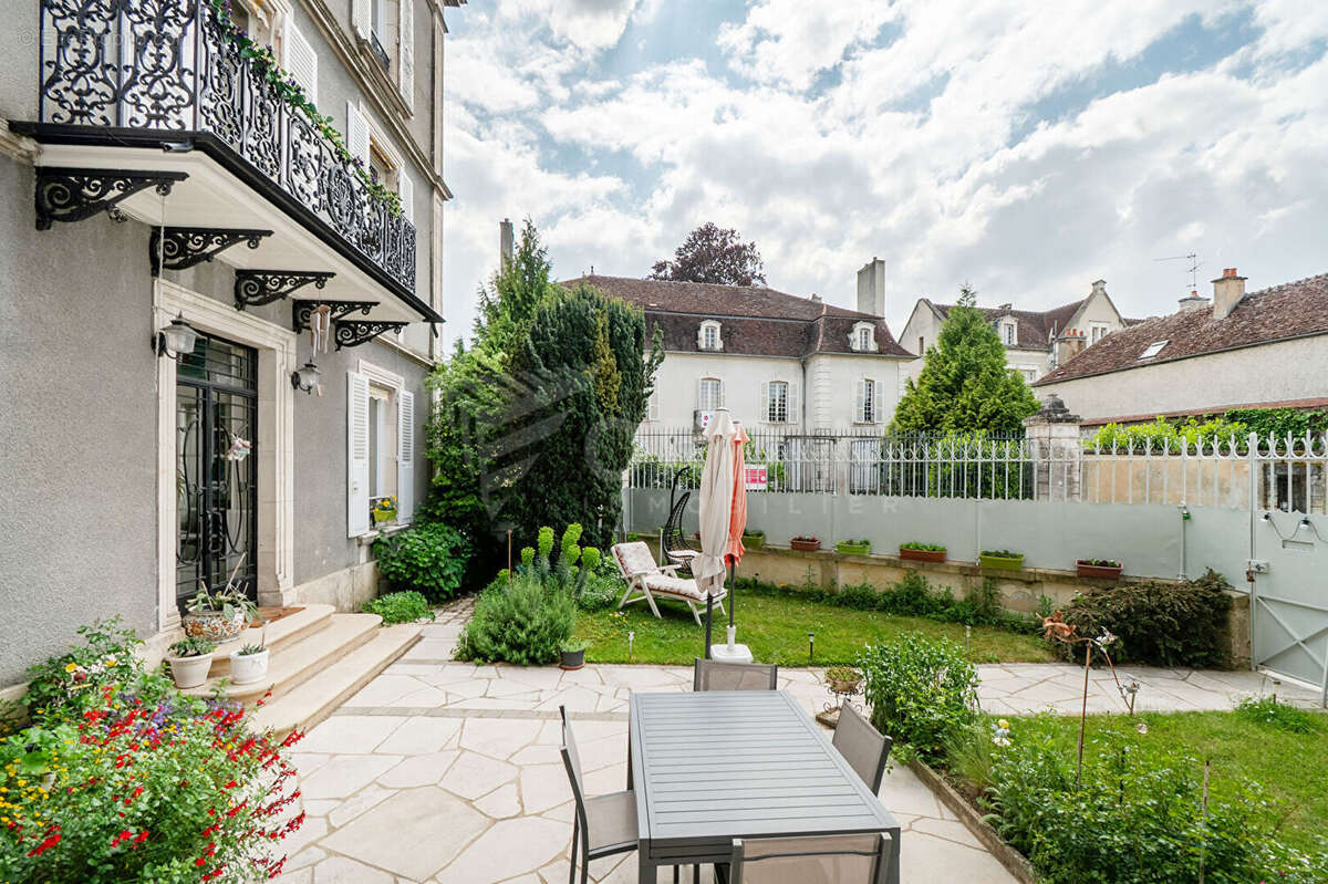 Maison à TONNERRE