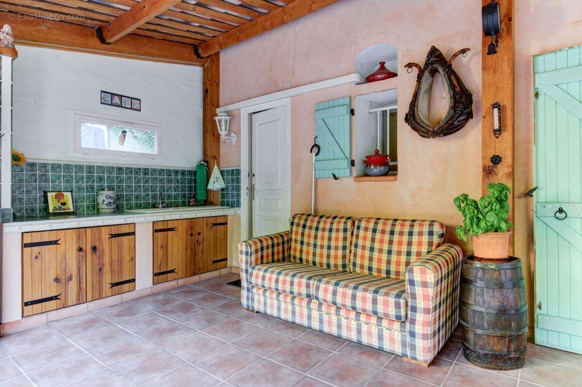 Appartement à ROQUESTERON