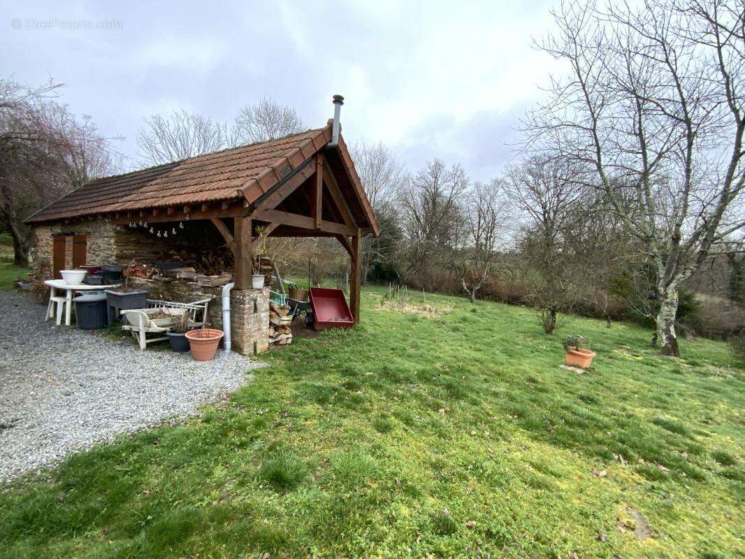 Maison à BETETE