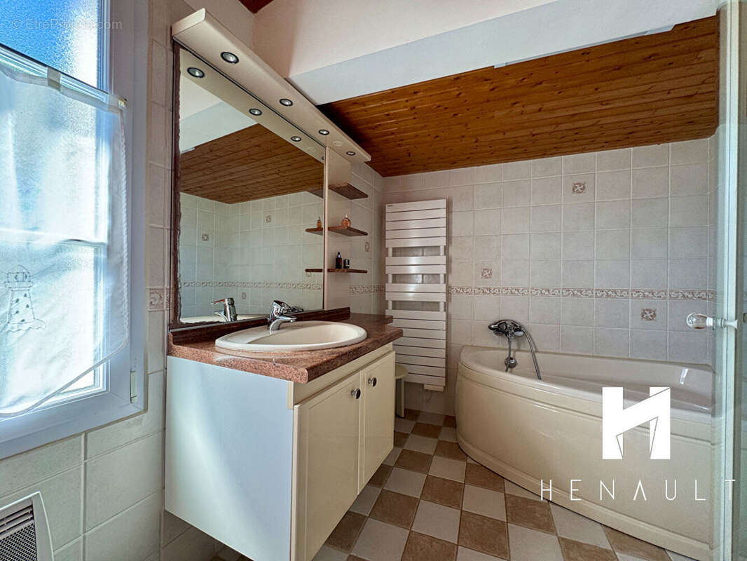 Maison à LE BOIS-PLAGE-EN-RE