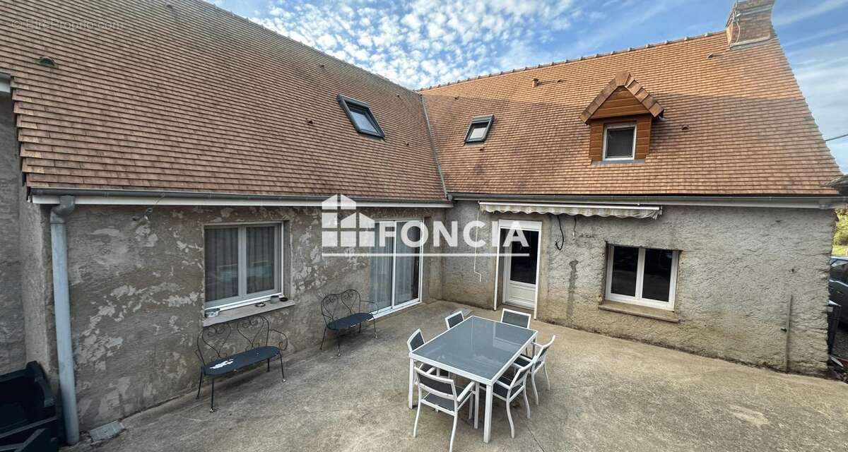 Maison à THORIGNE-SUR-DUE