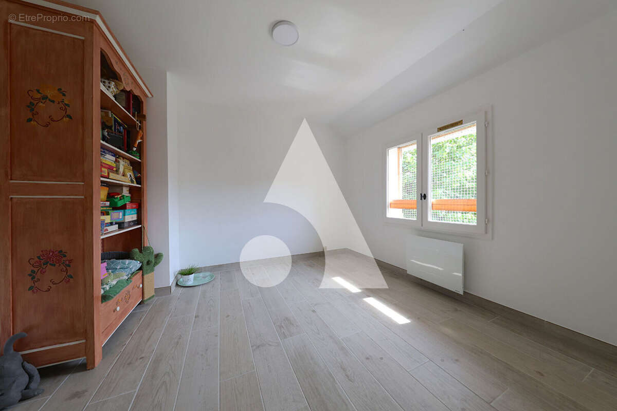 Maison à SOISY-SUR-SEINE