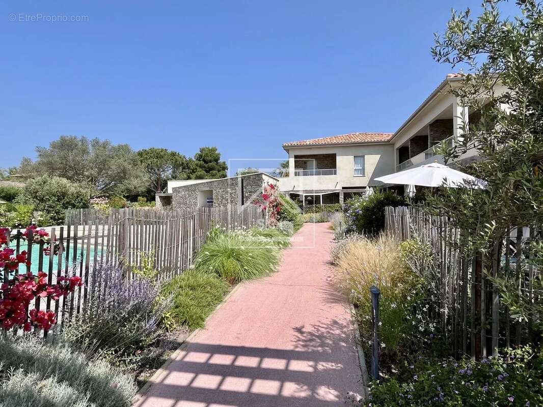 Appartement à LECCI