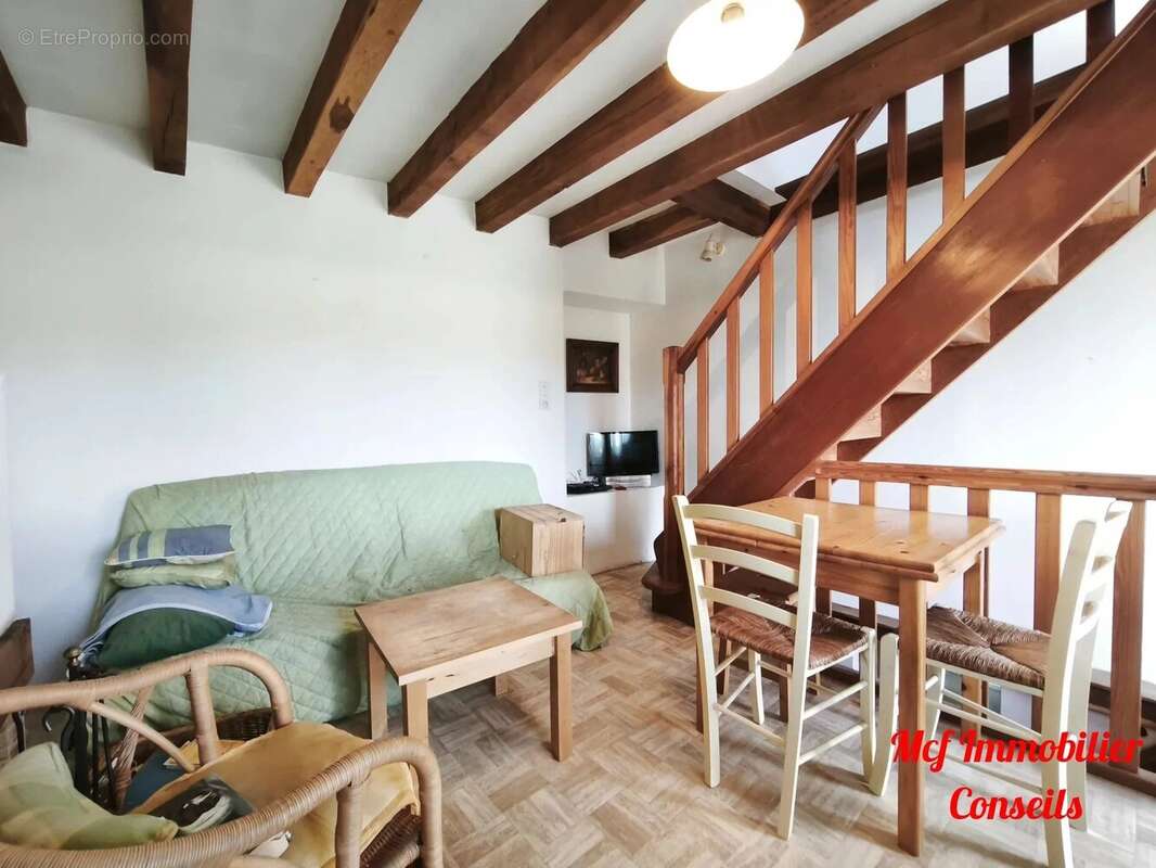 Maison à CANET-DE-SALARS