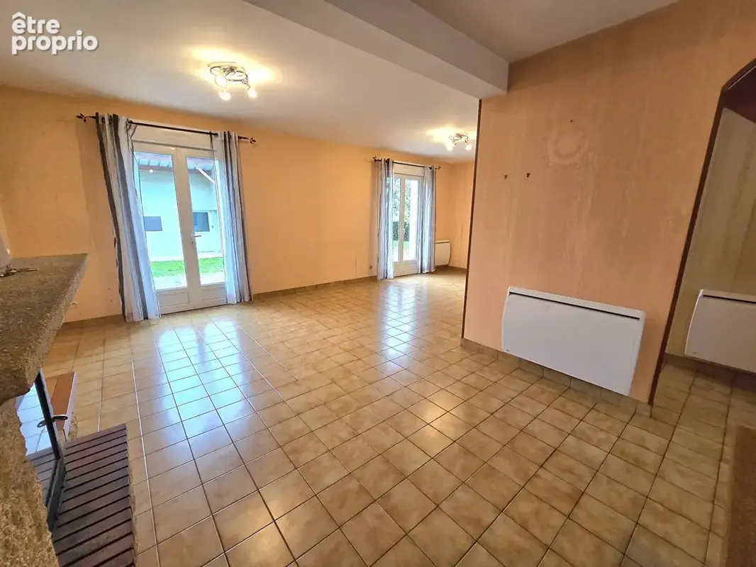 Guemene Penfao - 3 chs poss 4 - Garage - 742 m² T - photo 3