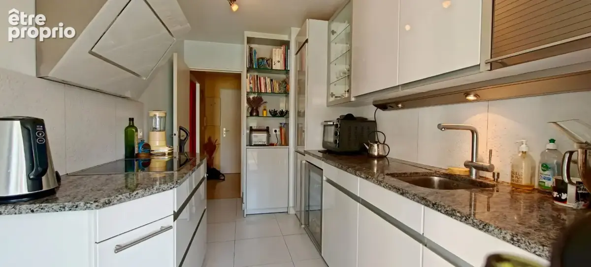 Appartement Antibes 2 pièces 49.82 m2 - avec terrasse, cave et garage - photo 6
