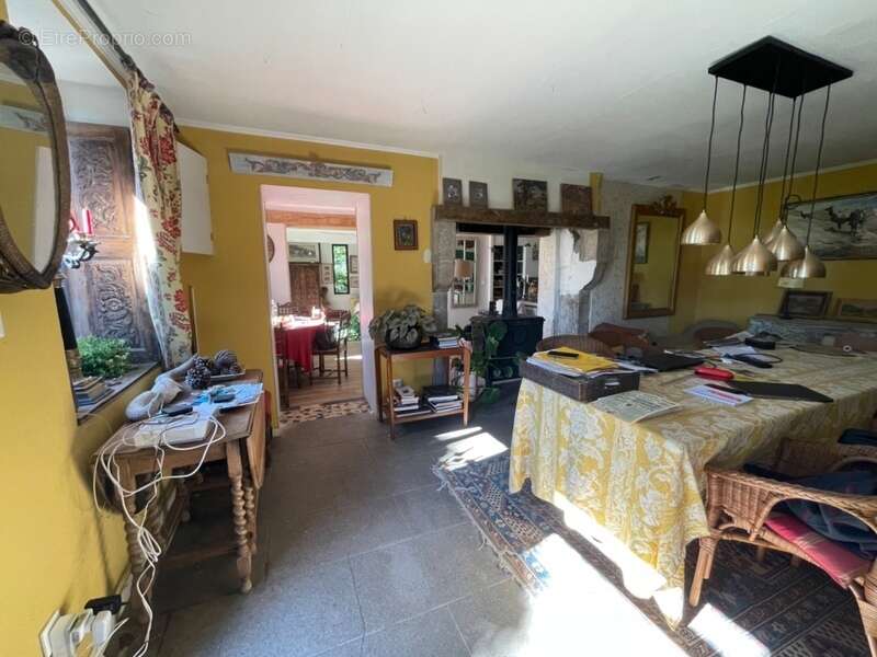 Maison à SAINTE-FEYRE