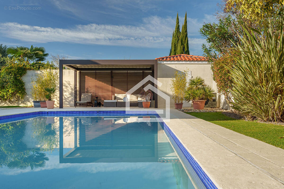 Maison à LE TAILLAN-MEDOC