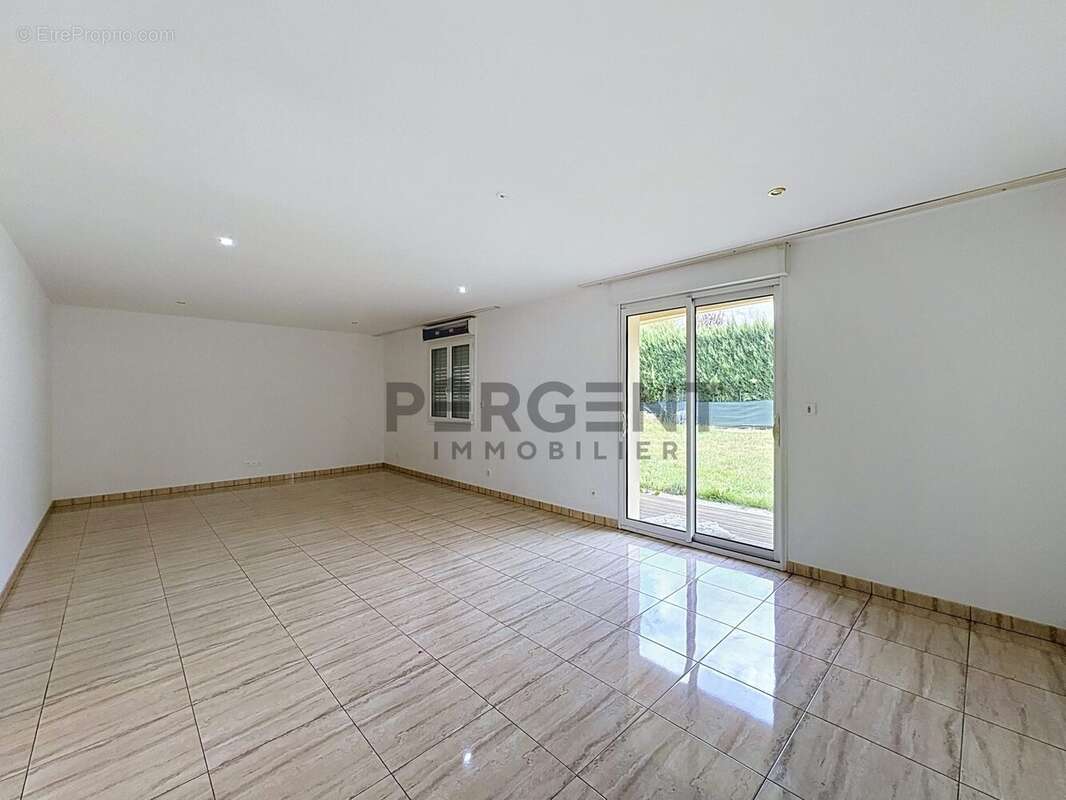 Maison 164 m² à Villers-Semeuse  - photo 2