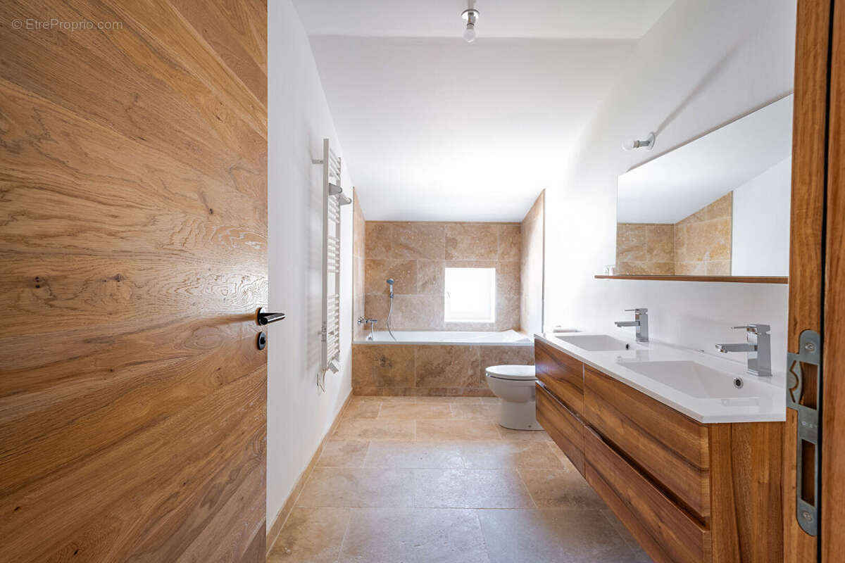 Appartement à BOLLENE