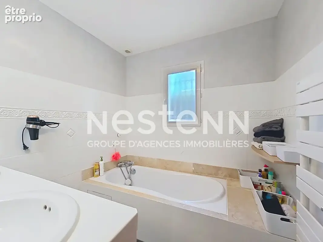 Maison de plain-pied,  4 pièces, 101 m² habitables, Jardin clos avec piscine - photo 10