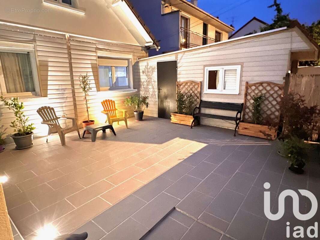 Photo 2 - Maison à TREMBLAY-EN-FRANCE