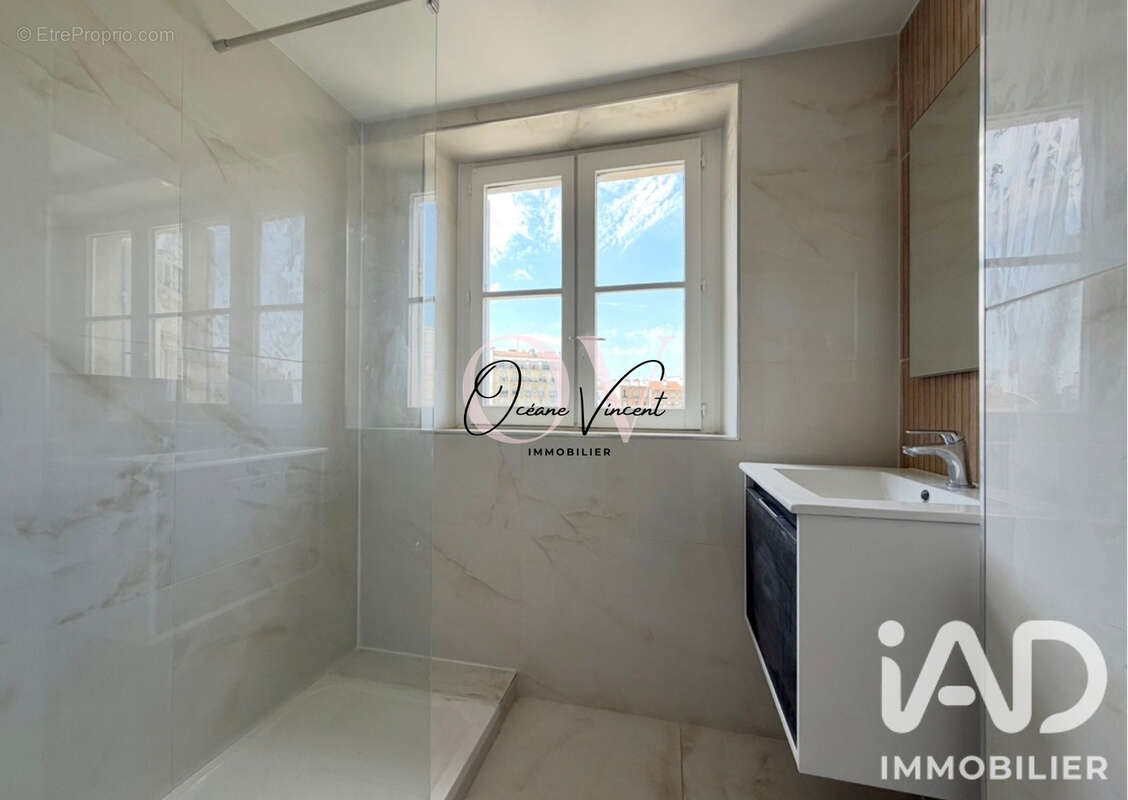 Appartement 45 m² à Saint-Denis  - photo 9