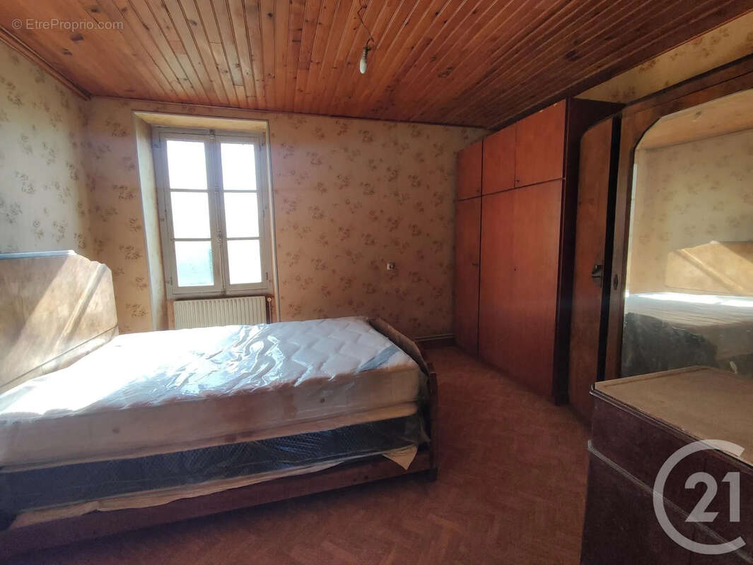 Maison à COSNE-COURS-SUR-LOIRE