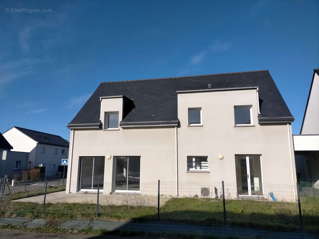 Maison à PLESSIX-BALISSON