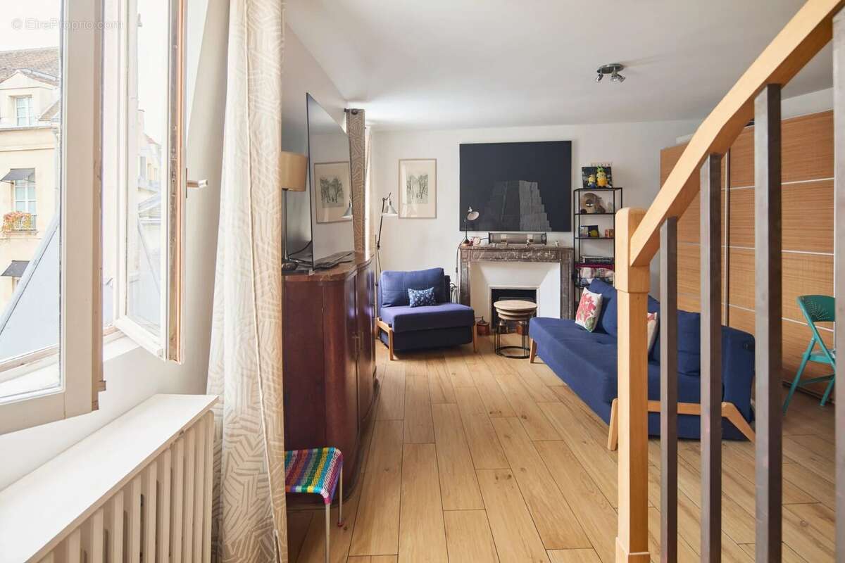 Appartement à PARIS-6E