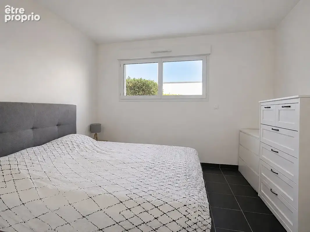 PROCHE CENTRE VILLE - Maison contemporaine de plain-pied de 4 pièces - photo 4