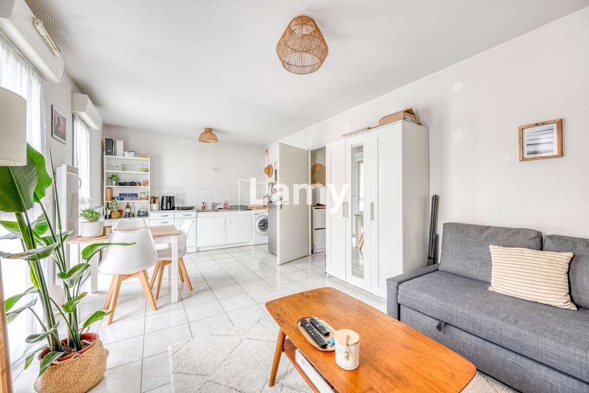 Appartement à BORDEAUX