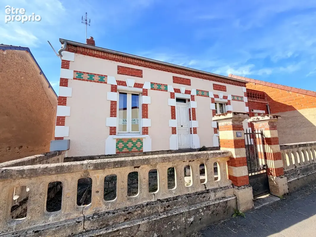 Maison à vendre 5 pièces ISSY L'EVEQUE (71) - photo 2