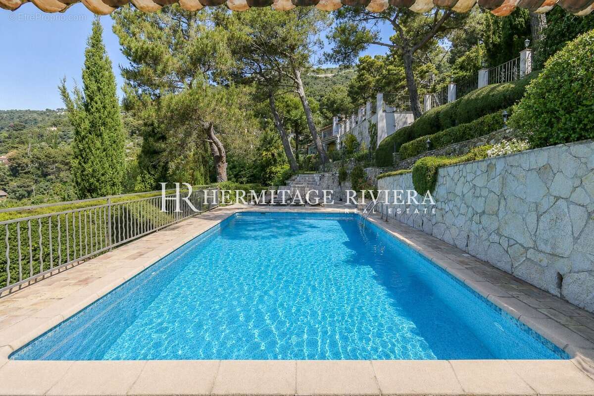 Maison 236 m² à Eze  - photo 12