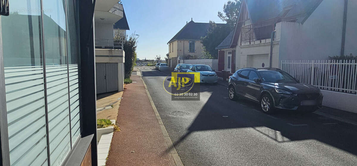 Parking à SAINT-GILLES-CROIX-DE-VIE