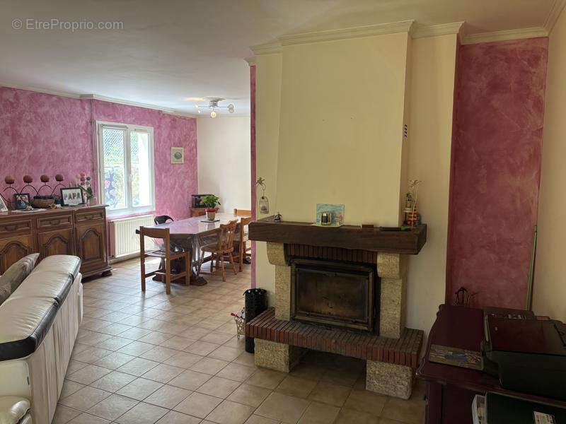 Maison à SAINT-SORNIN-LAVOLPS