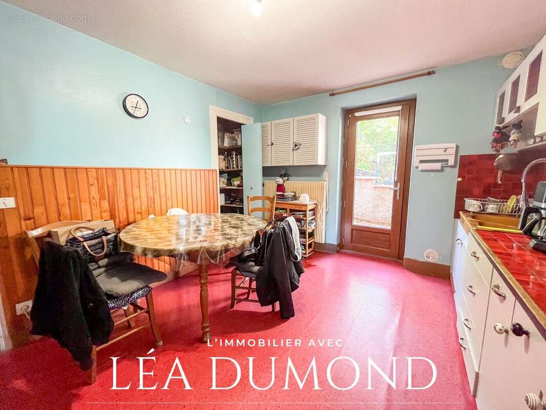 Maison à SAIL-SOUS-COUZAN