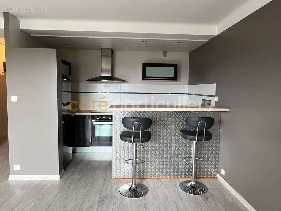 La roche-sur-yon -- centre-ville -- appartement t2 -- 1 chambre -- 49 m2 -- balcon -- stationnement privatif - photo 4