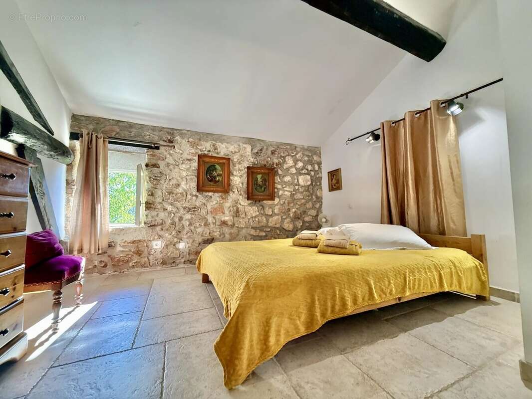 Maison à SAINT-ANDRE-DE-ROQUELONGUE