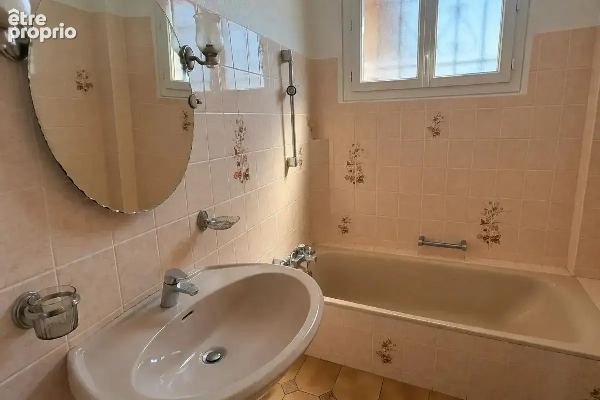 Maison de 5 pièces de 126 m² à Bourges - photo 9