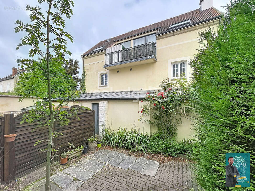 Appartement 32 m² à Maurecourt  - photo 8