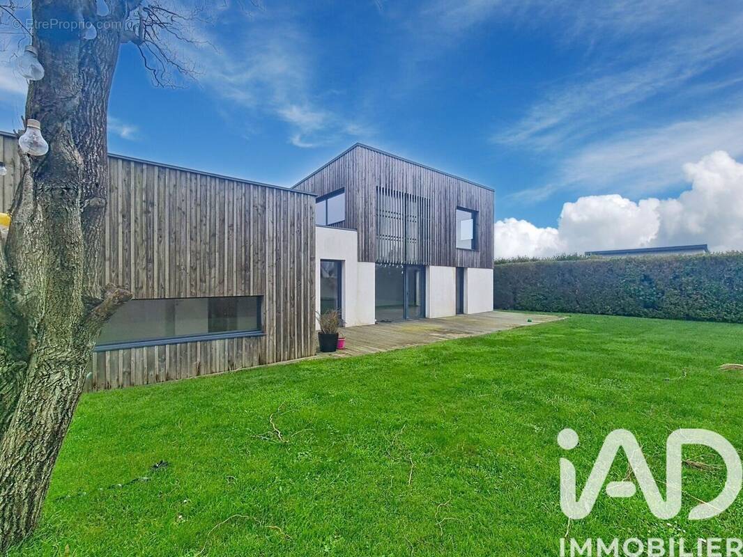 Photo 1 - Maison à PLOUGONVELIN