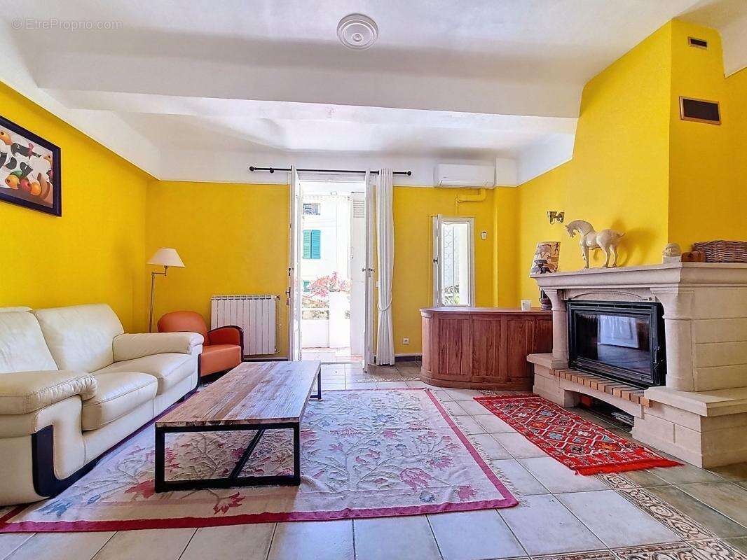 Maison à LE CANNET