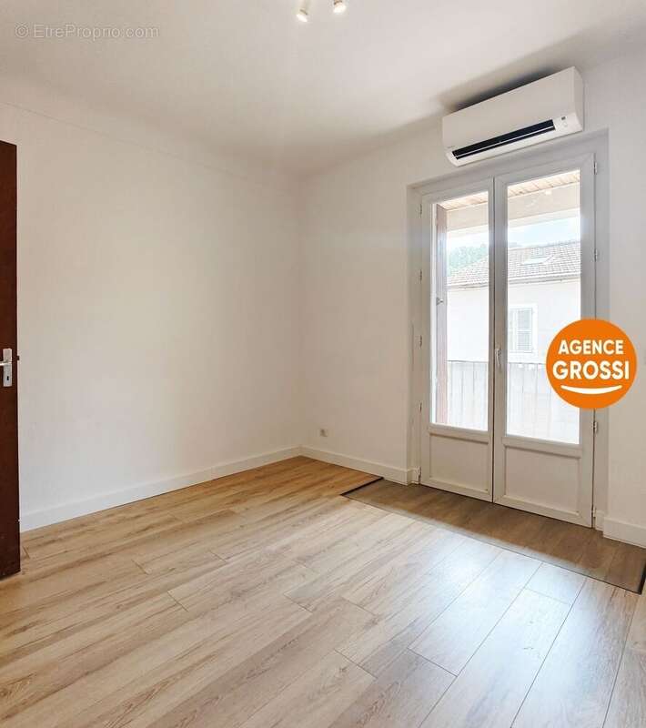 Appartement 54 m² à Salernes  - photo 5