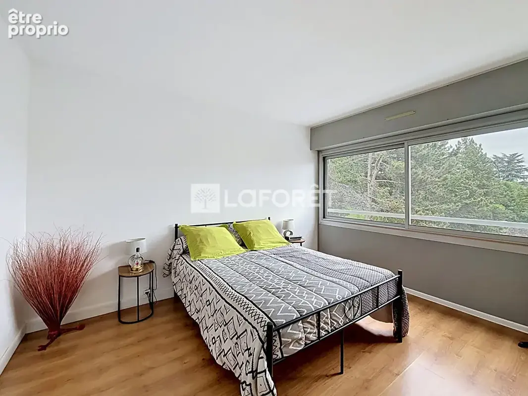 Appartement Vals Pres Le Puy 4 pièce(s) 80 m2 / GARAGE / BALCON / CAVE - photo 3