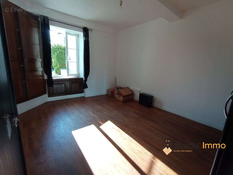 Maison à COLOMBEY-LES-DEUX-EGLISES