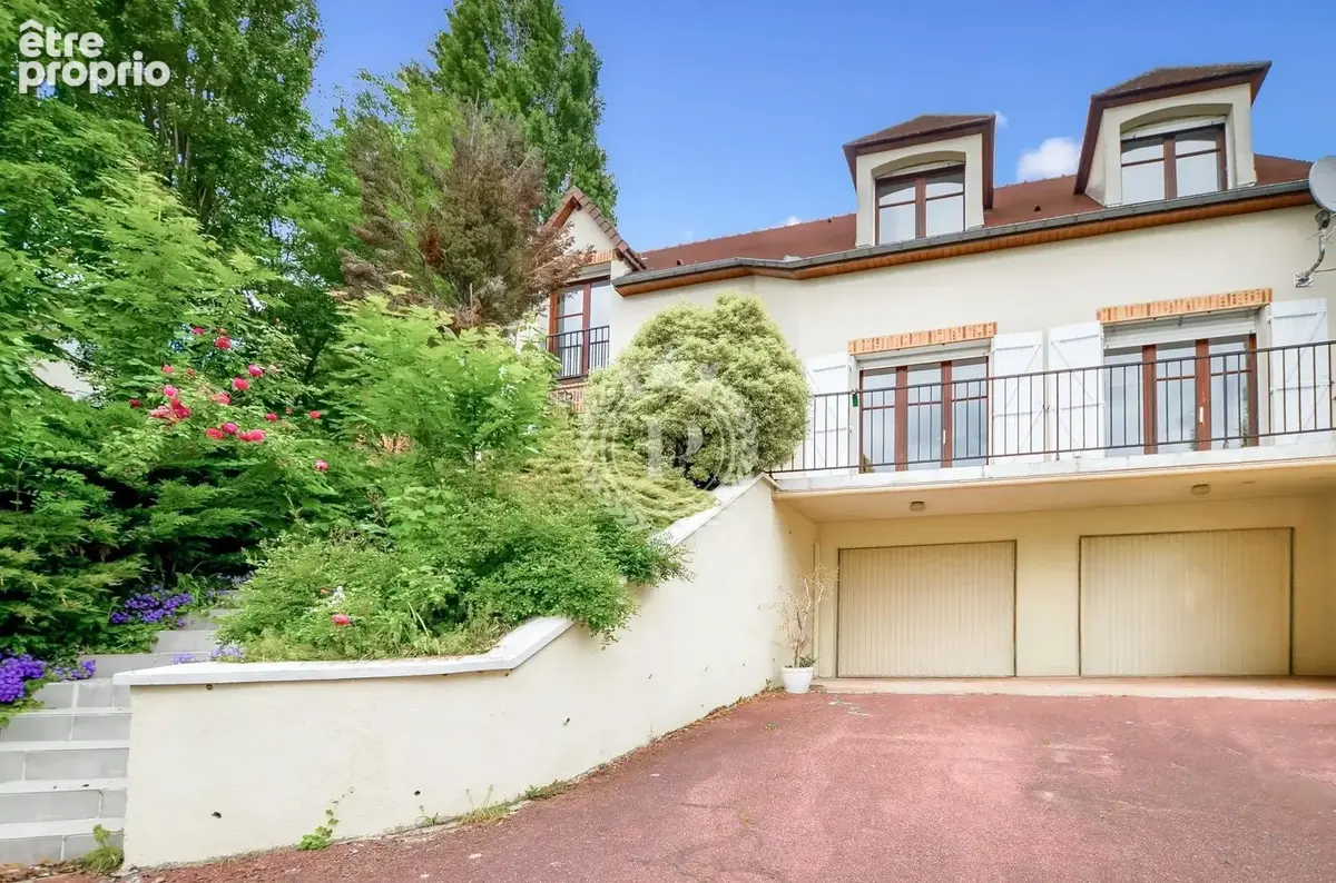 Photo Maison à Saint-Leu-La-Foret au prix de 656 000€