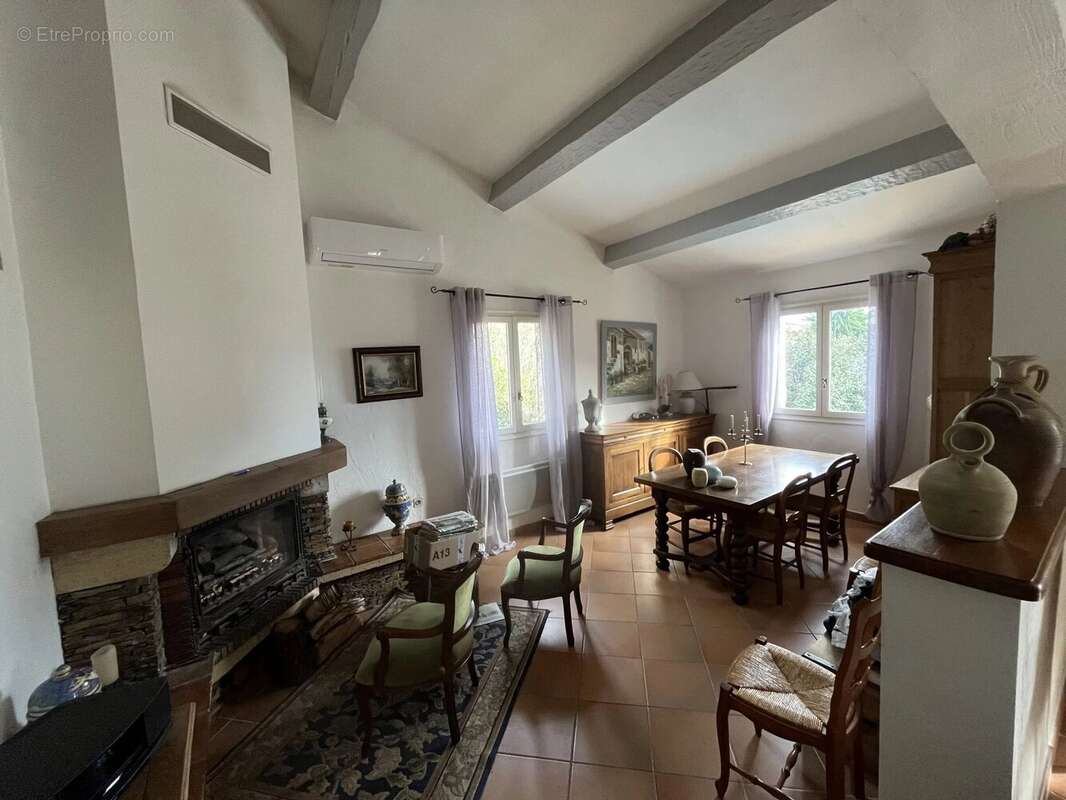 Maison à PLAN-DE-LA-TOUR