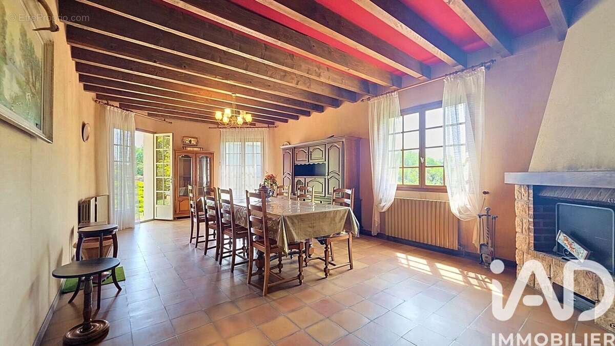 Photo 2 - Maison à YZEURE