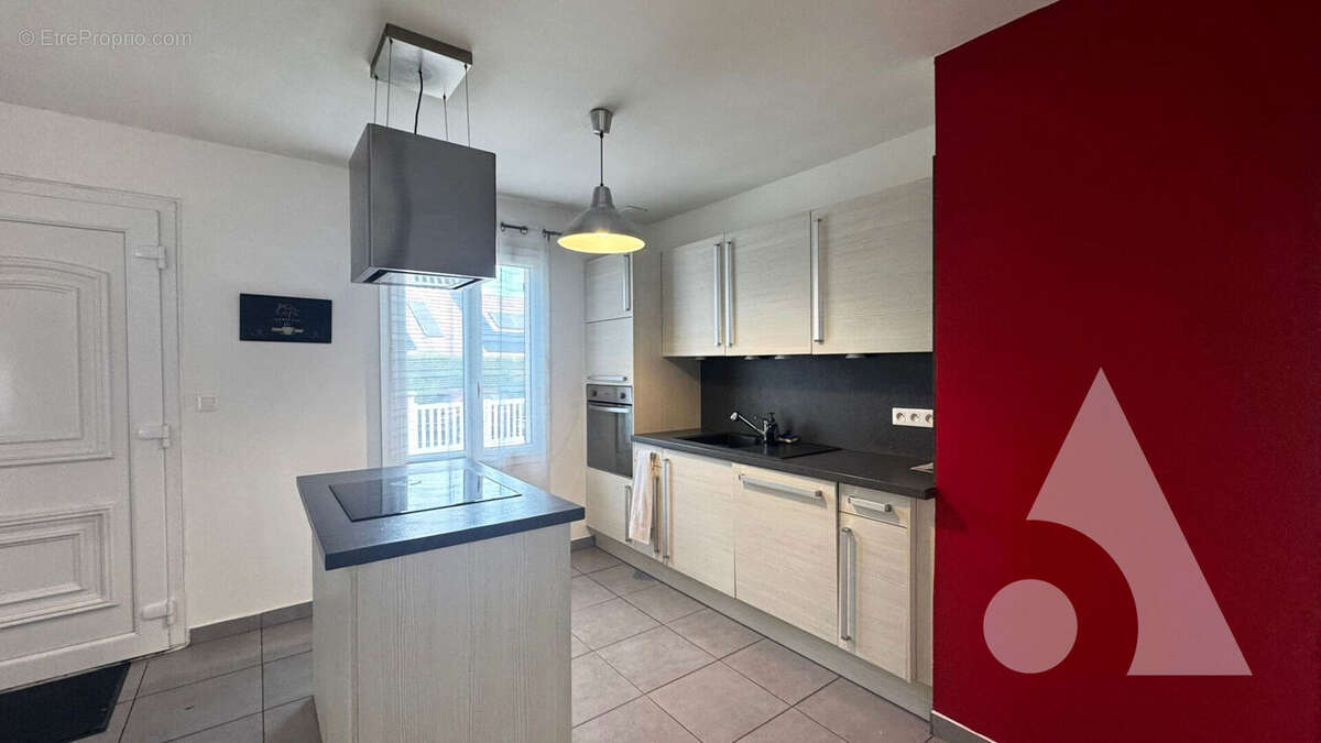 Maison à CREPY-EN-VALOIS