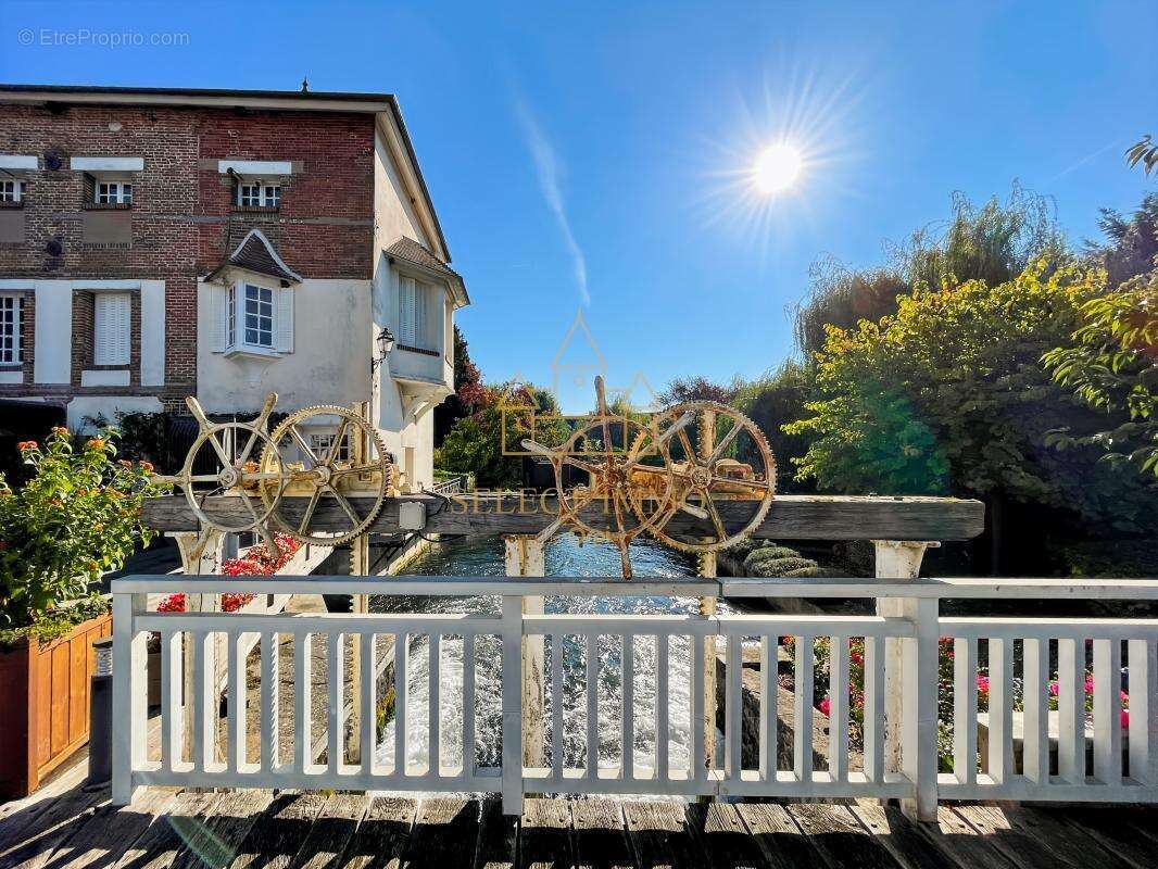 Authentique moulin de caractère de 550m² avec ses dépendances à 100km de Paris - photo 19