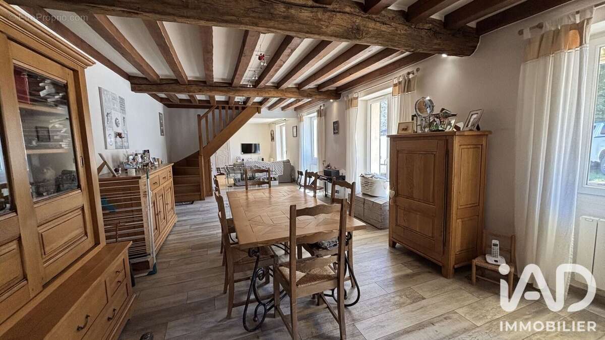Maison 146 m² à Bercheres-Sur-Vesgre  - photo 2