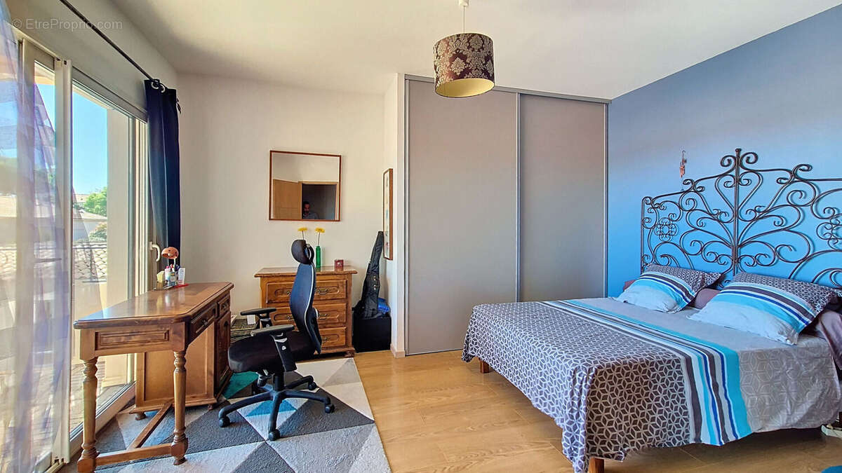 Villa contemporaine familiale de 220 m² en fond d'impasse, au calme et sans vis-à-vis - photo 15