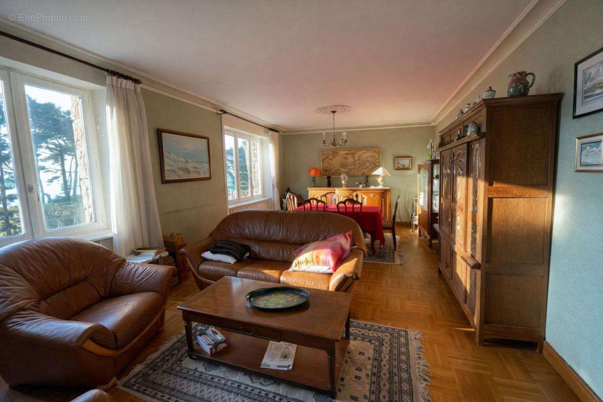 Maison à PLOUGASNOU