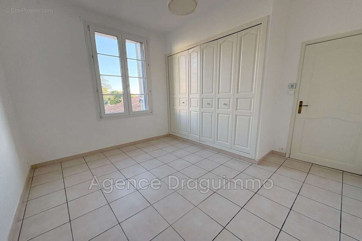 Appartement à DRAGUIGNAN