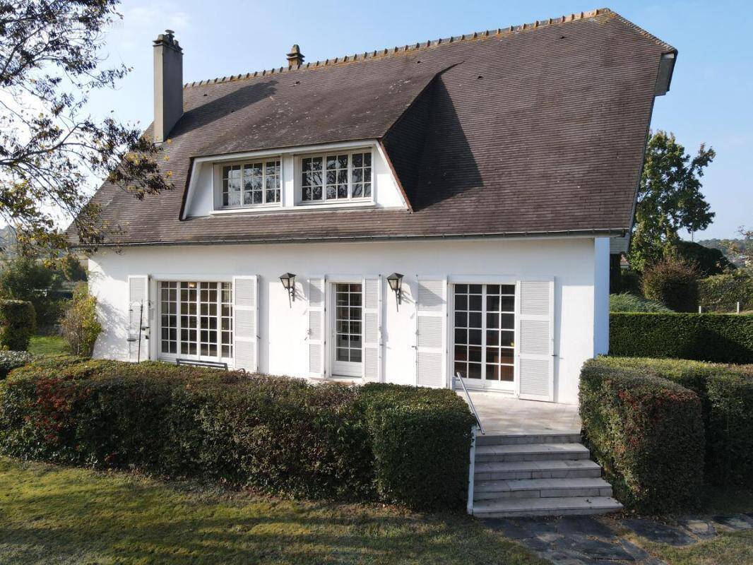 Maison à OISSEL