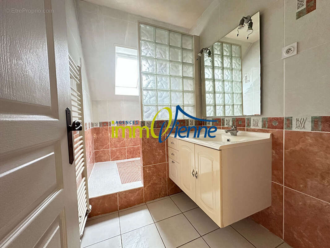 Maison à BUXEROLLES