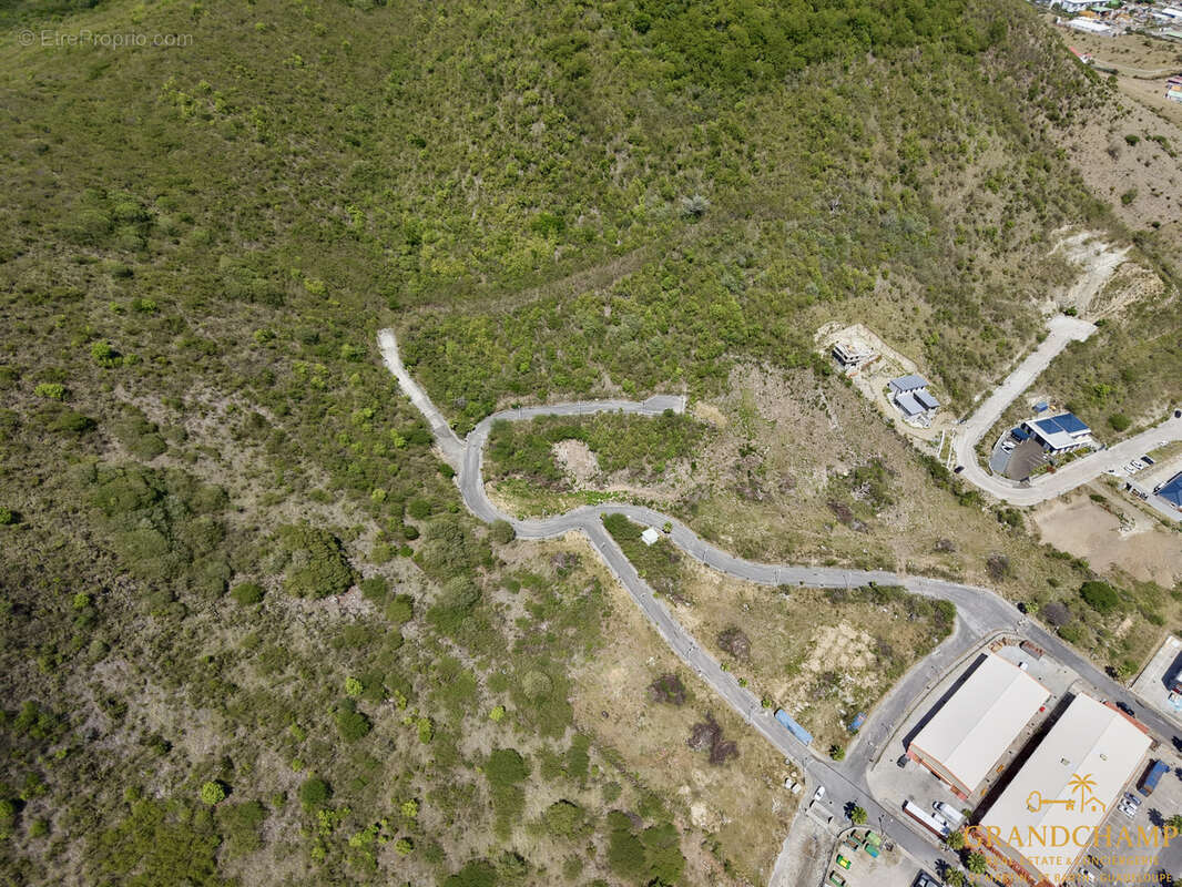 Terrains viabilisés avec vues mer - GRAND CASE - photo 10