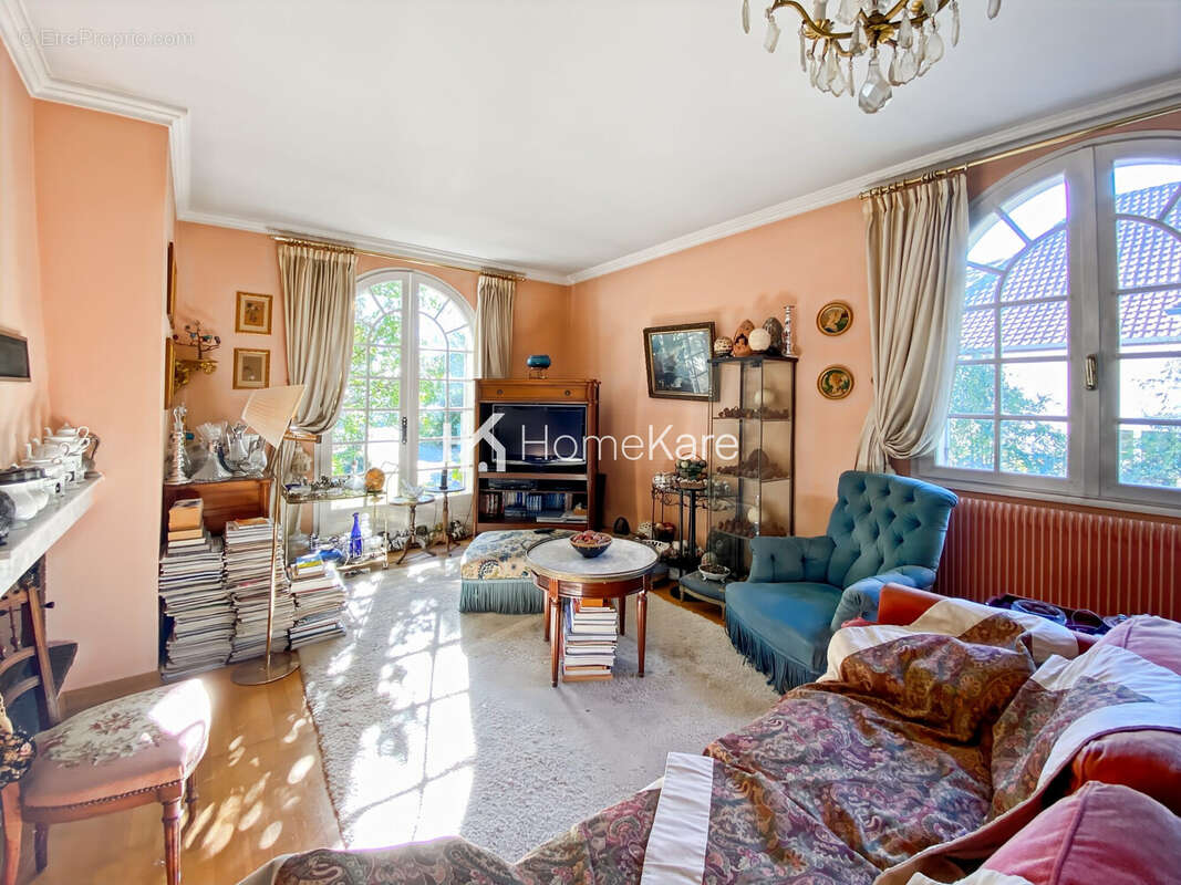 Maison à MARTIGNAS-SUR-JALLE